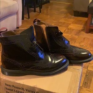 Dr. Marten Delphine Cherry Red.